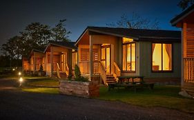 Silverwood Luxury Lodges & Bistro Barn